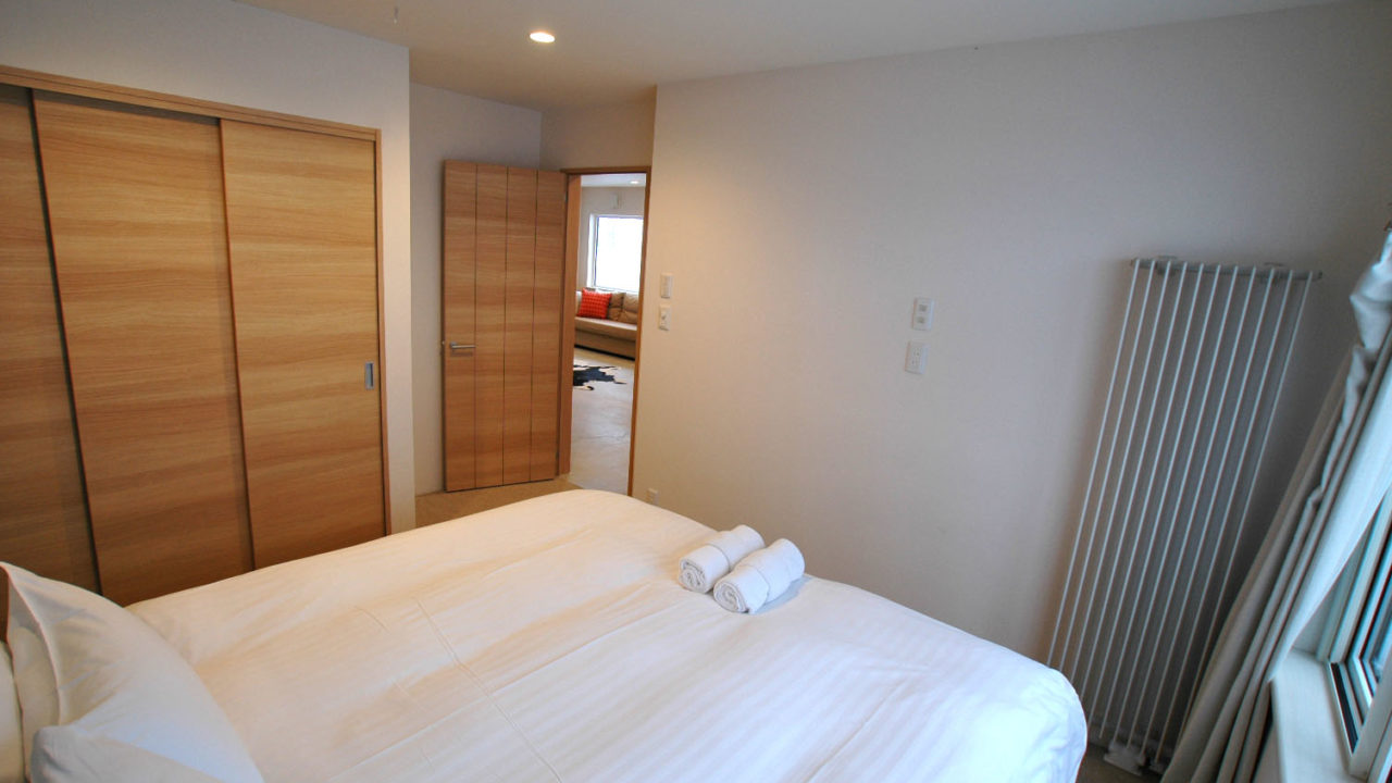 Hibiki bedroom 2